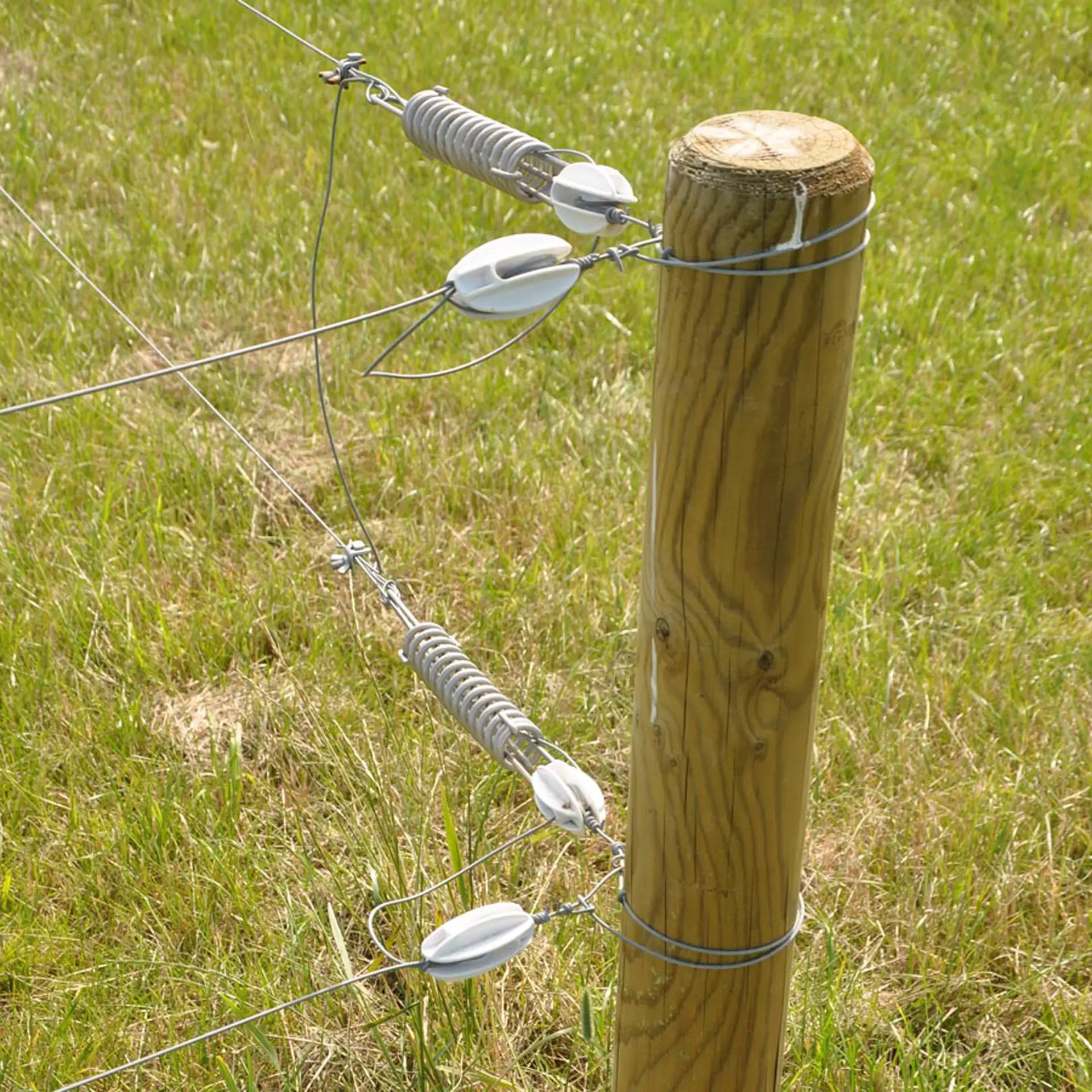 Versterkte trekisolator wit (100) (3)